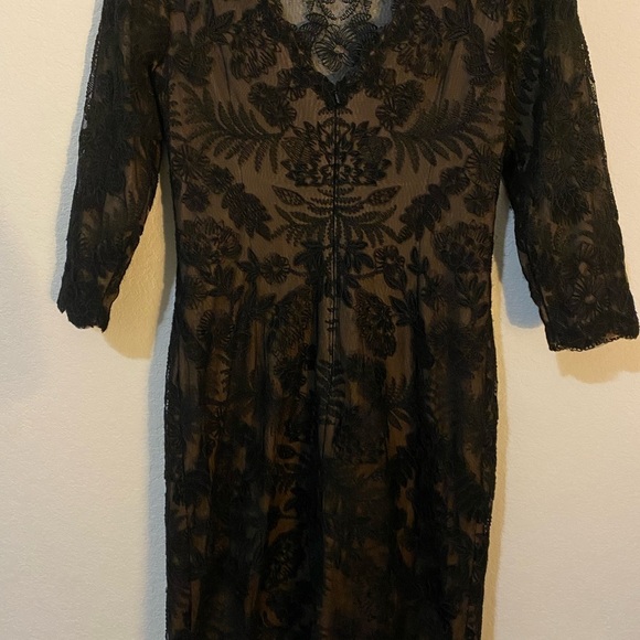 Tadashi Shoji ZURI DRESS Black Floral Embroidered Lace Illusion Neckline Dress 8 - Picture 11 of 15